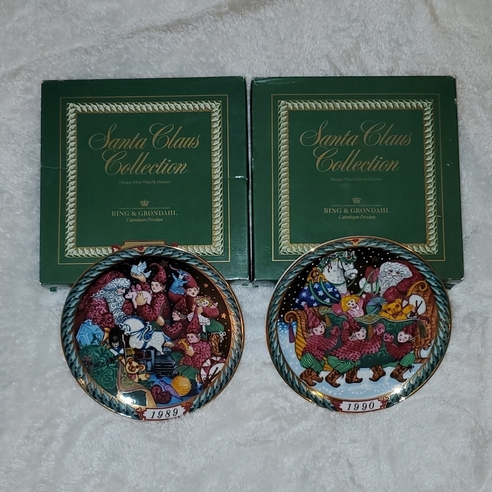 𝅺TWO vintage Bing & Grondahl Santa Claus collectible plates 1989 & 1990